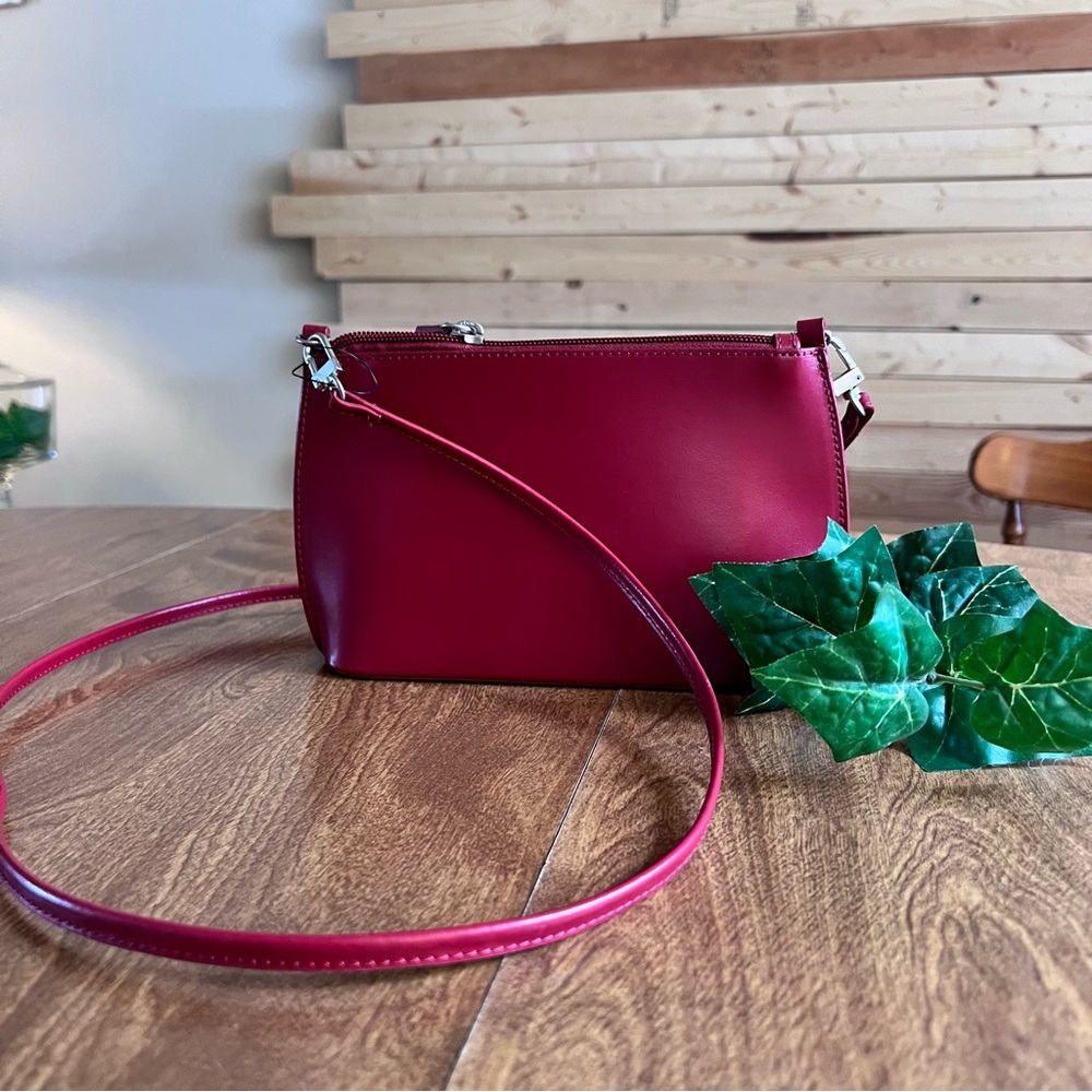 Stone Mountain Maroon / Burgundy Leather Light weight small Crossbody bag NWOT